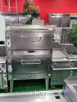 BAKERS PRIDE 932 DOUBLE DECK NATURAL GAS PIZZA OVEN With STONES & LEGS