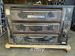 BLODGETT 931 NATURAL GAS DOUBLE 2 DECK PIZZA OVEN With Spare Parts