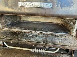BLODGETT 931 NATURAL GAS DOUBLE 2 DECK PIZZA OVEN With Spare Parts