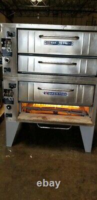 Baker's Pride Double Deck Natural Gas Pizza Oven #251 / 252