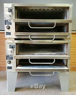 Bakers Pride Double Deck Model 251 Pizza Oven