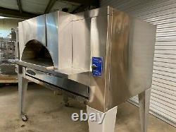 Bakers Pride FC-616 Natural Gas Deck Pizza Oven withTrim Hood Package 140,000 BTU