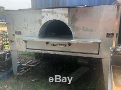 Bakers Pride FC-816 Natural Gas Single Deck Pizza Food Cooking Oven 140,000 BTU