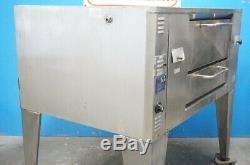 Bakers Pride Super Deck Natural Gas Pizza Oven Model D-125 No Stones Included