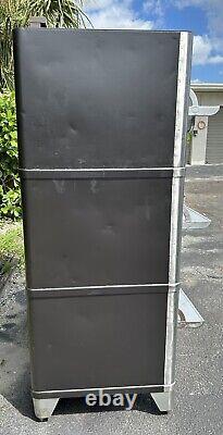 Blodgett 911P 33 x 22 Natural Gas Or Lo Triple Deck Pizza Oven