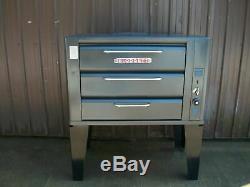 Blodgett 931 Natural Deck Gas Pizza Oven With Brand New Stones