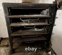 Blodgett 981 Natural Deck Gas Double Pizza Oven. Refurbishing Needed