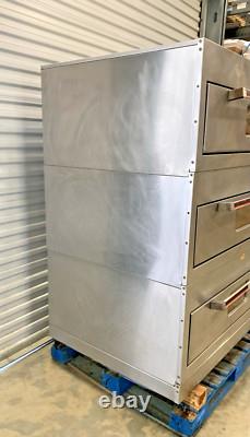 Hobart Triple Deck 3-PH 480V Electric Pizza Oven HCN50T HCN Series
