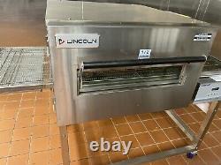 Lincoln 1116-000-U Natural Gas Express Single Deck Conveyor Pizza Oven