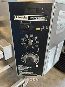 Lincoln Impinger 1116 Deck Gas Fired Conveyor Pizza Oven Belt Width 18