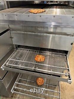 Middleby Marshall PS360g WoW! Gas Triple Stack Pizza Conveyor Ovens. Video Demo