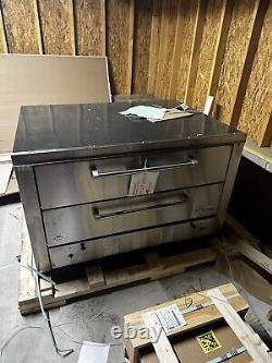 Peerless CW61P 2 Deck Floor Model Gas Pizza Oven