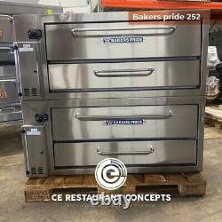 Pre-Owned Bakers Pride 351 Double-Deck Pizza Oven