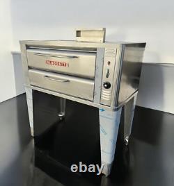 Pre-owned Blodgett 911P Single Deck Pizza Oven Natural- Propane Gas