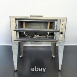 Pre-owned Blodgett 911P Single Deck Pizza Oven Natural- Propane Gas
