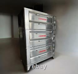 Pre-owned Blodgett 911P Triple Deck Pizza Oven Natural- Propane Gas