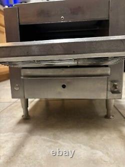 Star Holman 210HX 10 Miniveyor Multi-Purpose Radiant Conveyor Pizza Oven