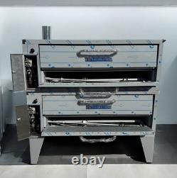Used Bakers Pride 452 Double Deck Pizza oven Gas or Propane withwarranty