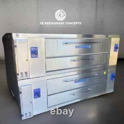 Used Bakers Pride Y802 double deck pizza oven Gas or Propane withwarranty