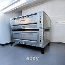 Used Blodgett 1048 pizza oven double deck gas or propane