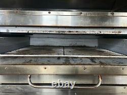Used Montague Hearthbake 24-P Two Deck Pizza Oven 650º Cordite Deck