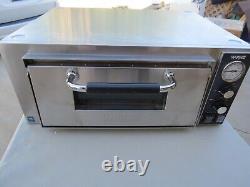 Waring WPO500 Single Deck Countertop Pizza Oven 120V