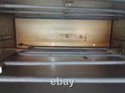 Wisco Industries #412 Pizza Pal Commercial Grade Electric Pizza Oven Tested
